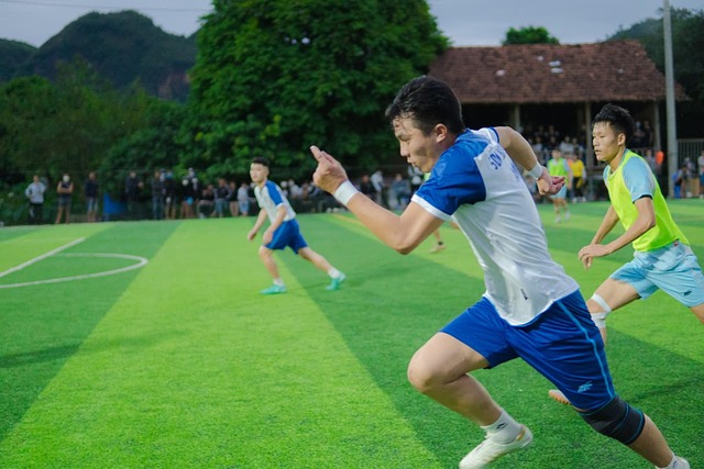 他是申花最被低估的球员，为俱乐部宁愿枯坐板凳，今年只出场一次